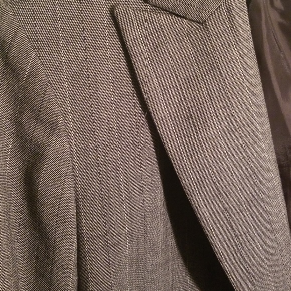 Blazer - Picture 2 of 3